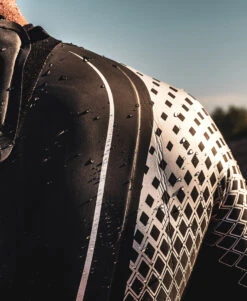 Lurz Open Water Wetsuit - Women's -Athlete Outfit 03 1bc75342 0ea9 4c75 ac49 90f8550cc124