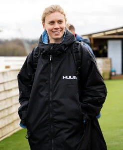 HUUB Changing Robe - Black And Blue -Athlete Outfit 03 402ee4a7 46c4 4f62 928e 775df540050d