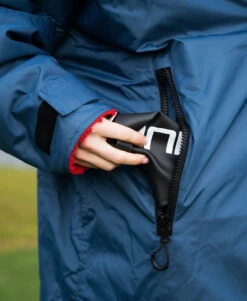 HUUB Changing Robe - Navy And Red -Athlete Outfit 12 681ba89f 740c 436e acd6 6fde6c1d947a