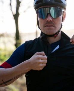 4882 Cycling Gilet - Men's -Athlete Outfit 4882 Gilet 01