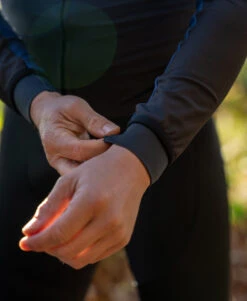 4882 Thermal Long Sleeve Cycle Jersey - Men's -Athlete Outfit 4882 Long Sleeve Thermal Jersey 07