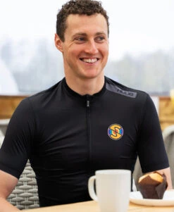 Captain Scarlet - Short Sleeve Jersey - Men's 7 Captain Scarlet - Short Sleeve Jersey - Men's -Athlete Outfit Captain Scarlet Lifestyle Imagery 4