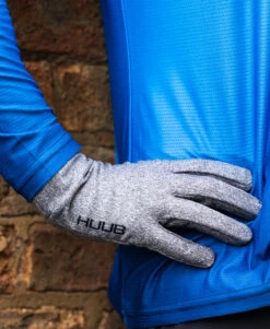 Endurance Glove -Athlete Outfit EnduranceGloves ProductImagery 04