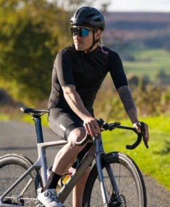 Strada Cycling Gilet - Men's -Athlete Outfit STRADALSPACK02 11