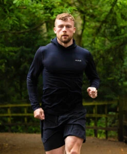 Seamless Training Hoodie Black - Men's -Athlete Outfit SeamlessHoodie Black LifestyleImagery01