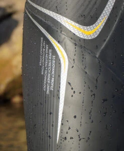 Vengeance 3:5 Wetsuit - Men's 16 Vengeance 3:5 Wetsuit - Men's -Athlete Outfit Vengeance Wetsuit Lifestyle Imagery 3